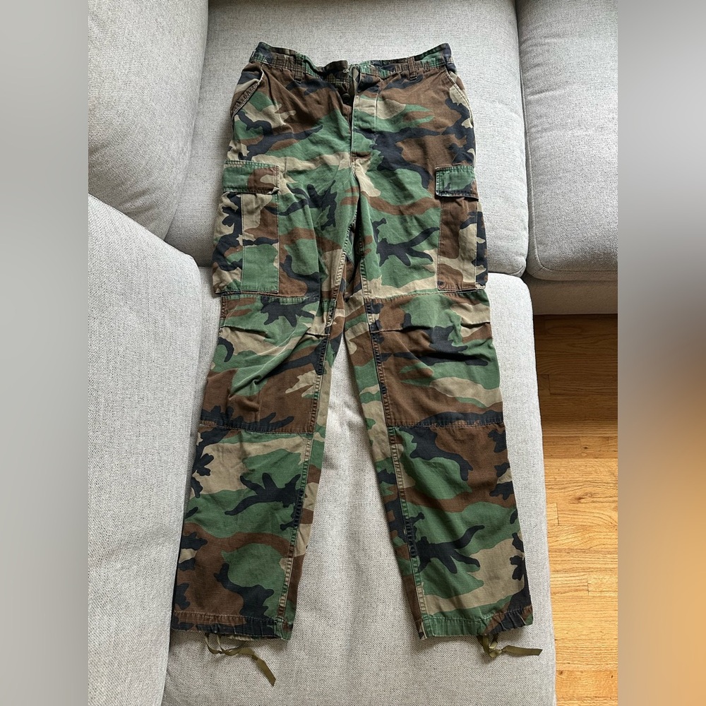 Military Camouflage Cargo Pants Men’s Medium